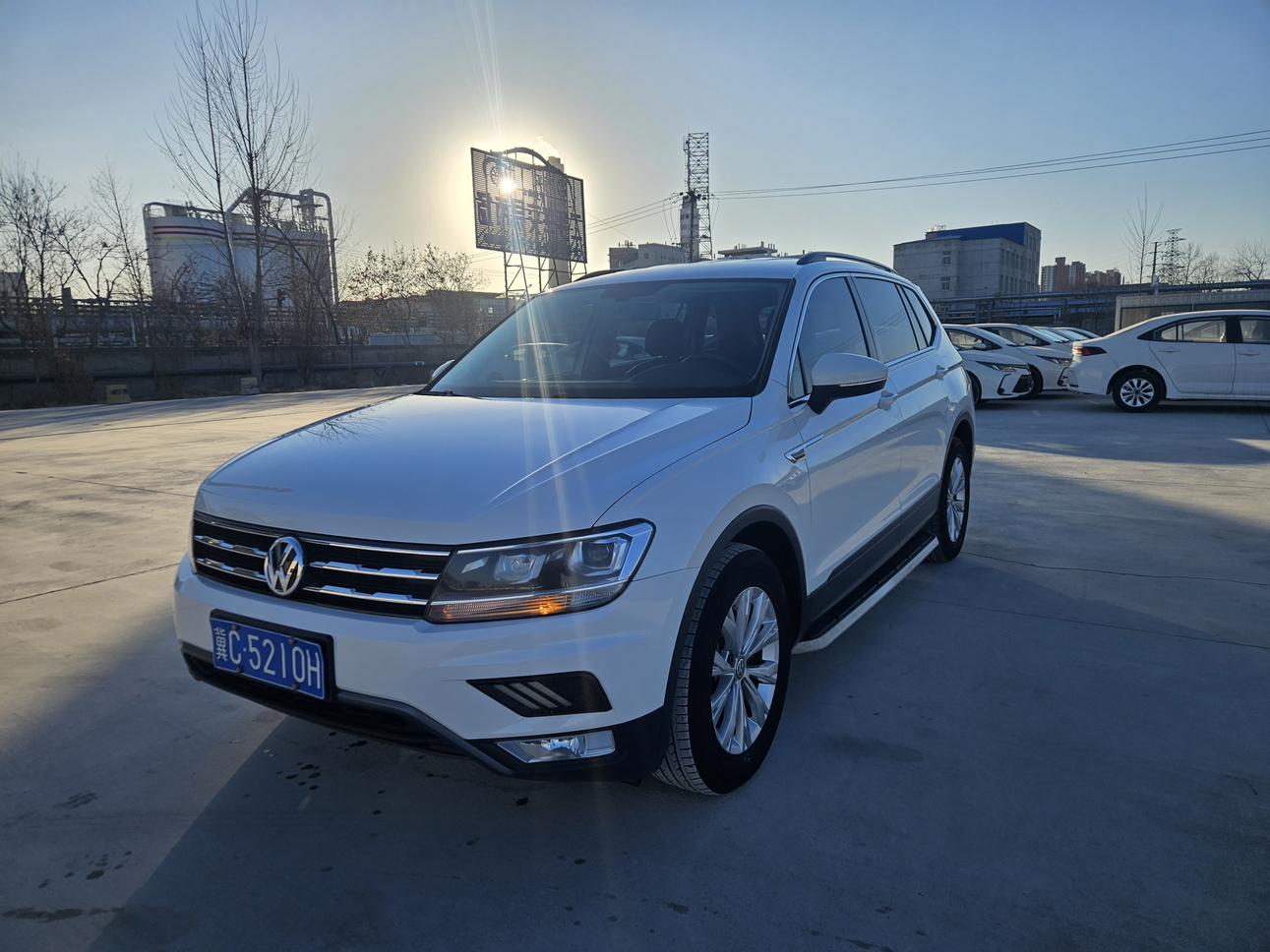 Volkswagen Tiguan 2017 thumb 8