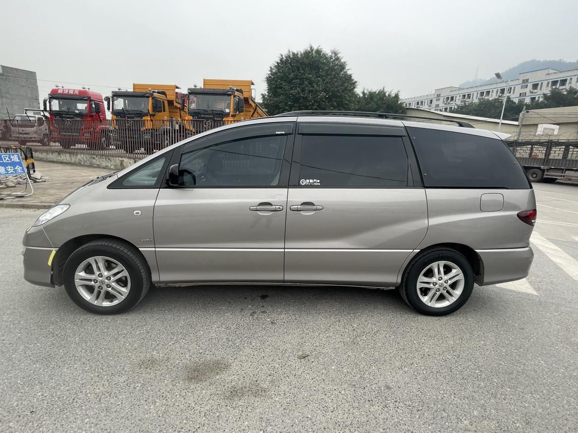 Toyota Previa 2005 thumb 2
