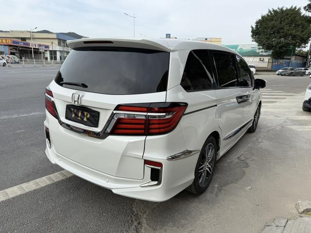 Honda Elysion 2019 thumb 3