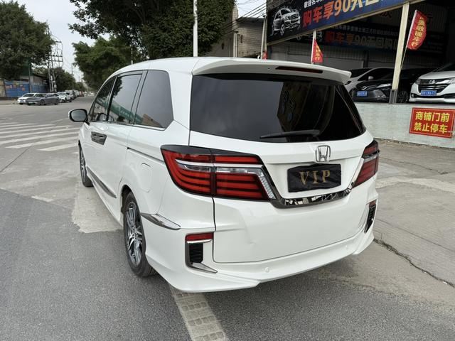 Honda Elysion 2019 thumb 4