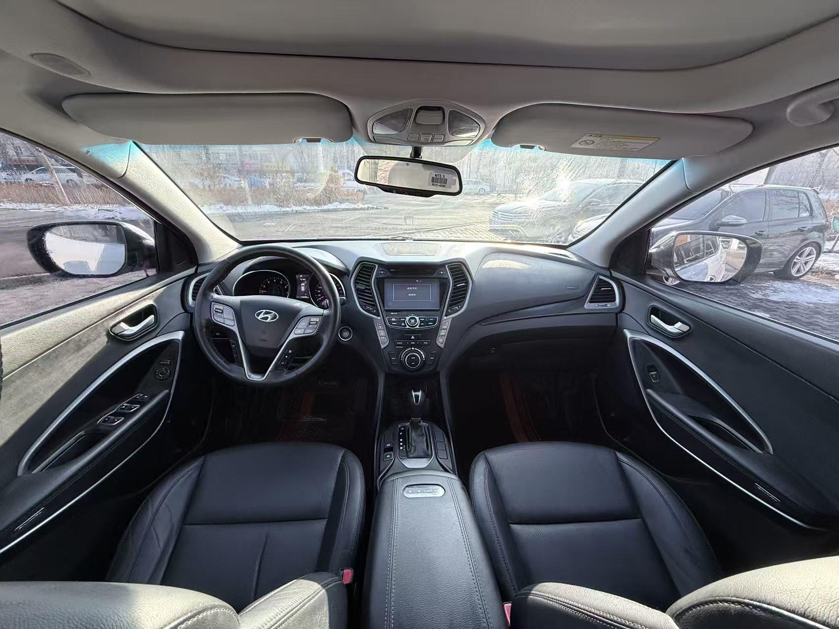Hyundai Santa Fe 2016 thumb 5