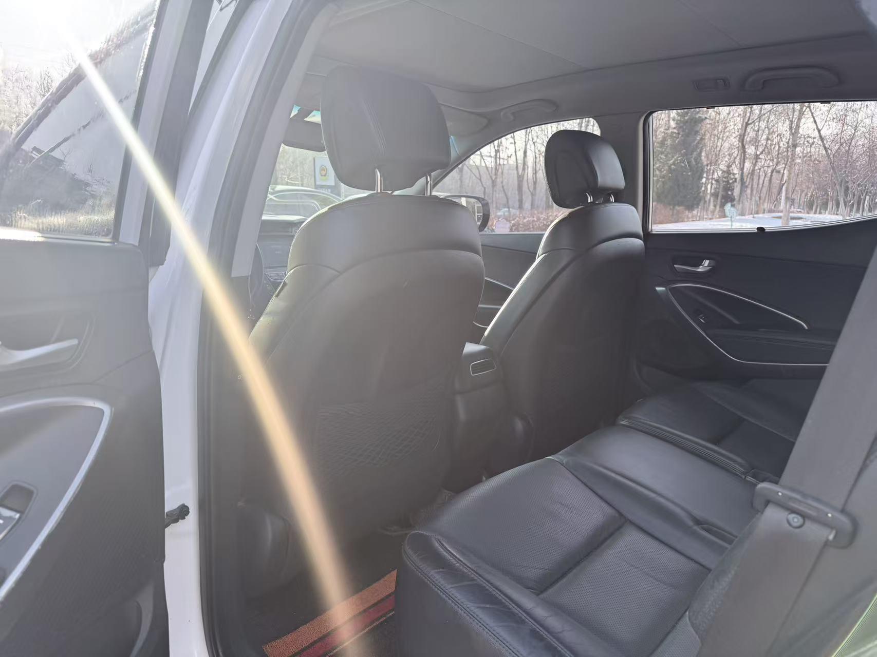 Hyundai Santa Fe 2016 thumb 7