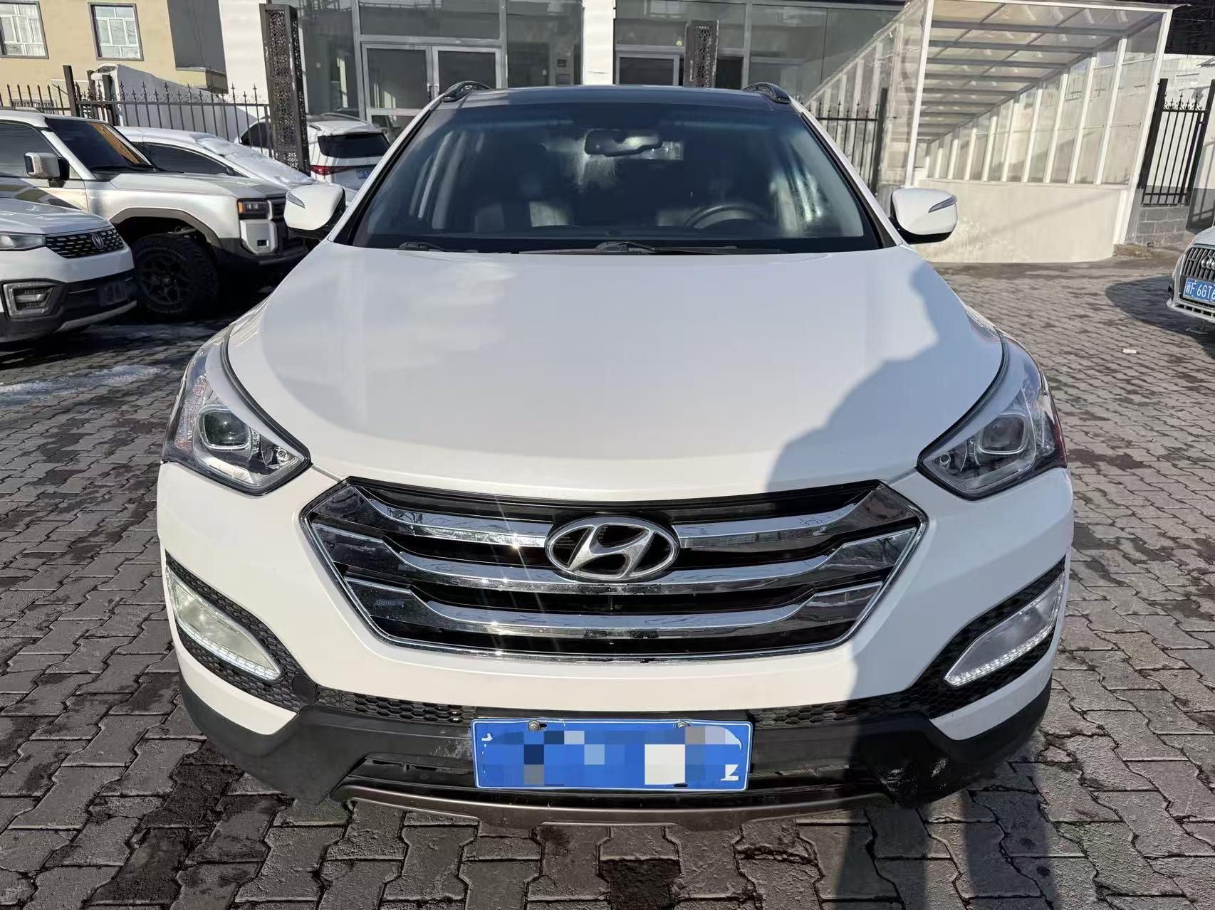 Hyundai Santa Fe 2016 thumb 9