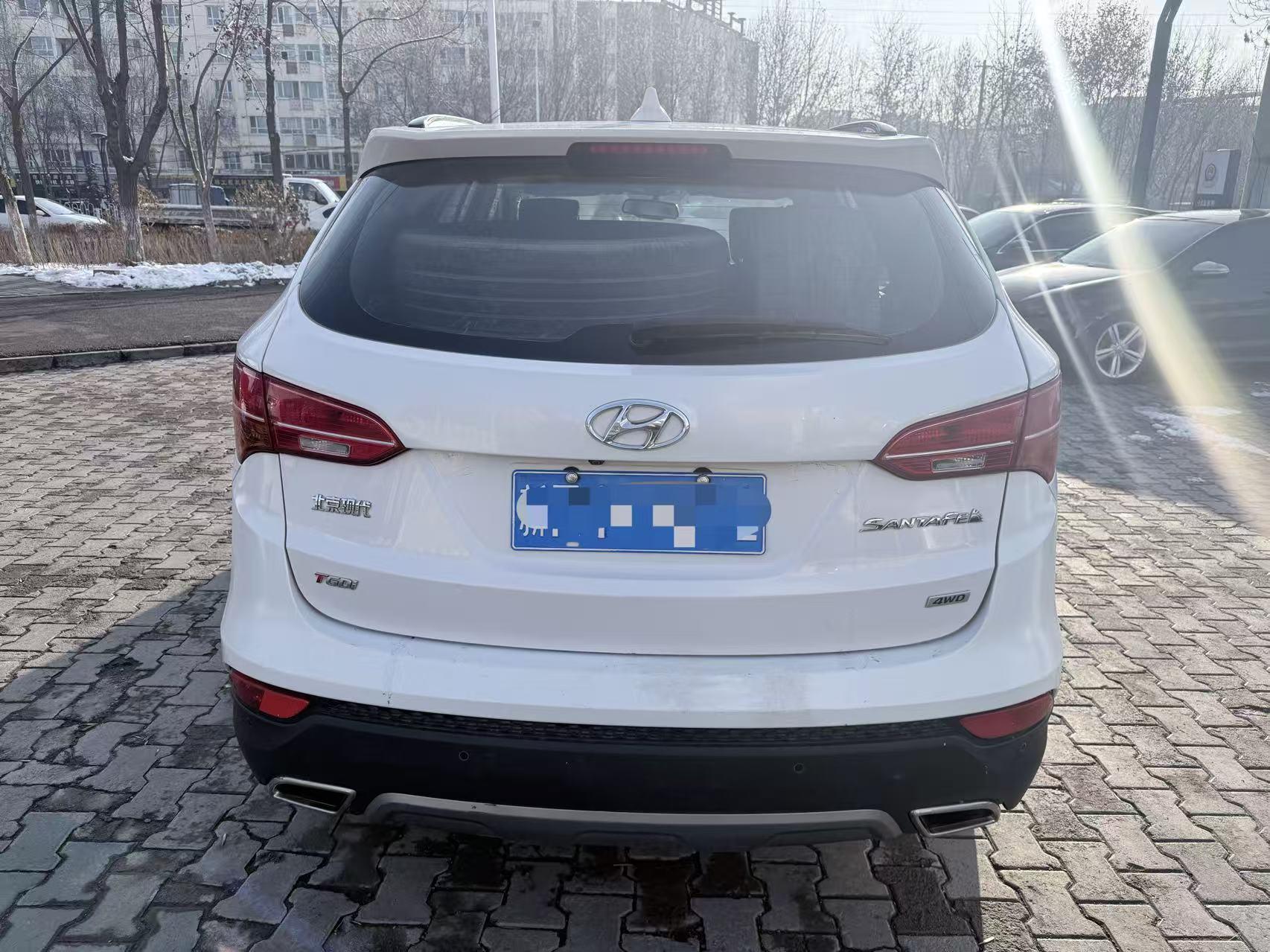 Hyundai Santa Fe 2016 thumb 12