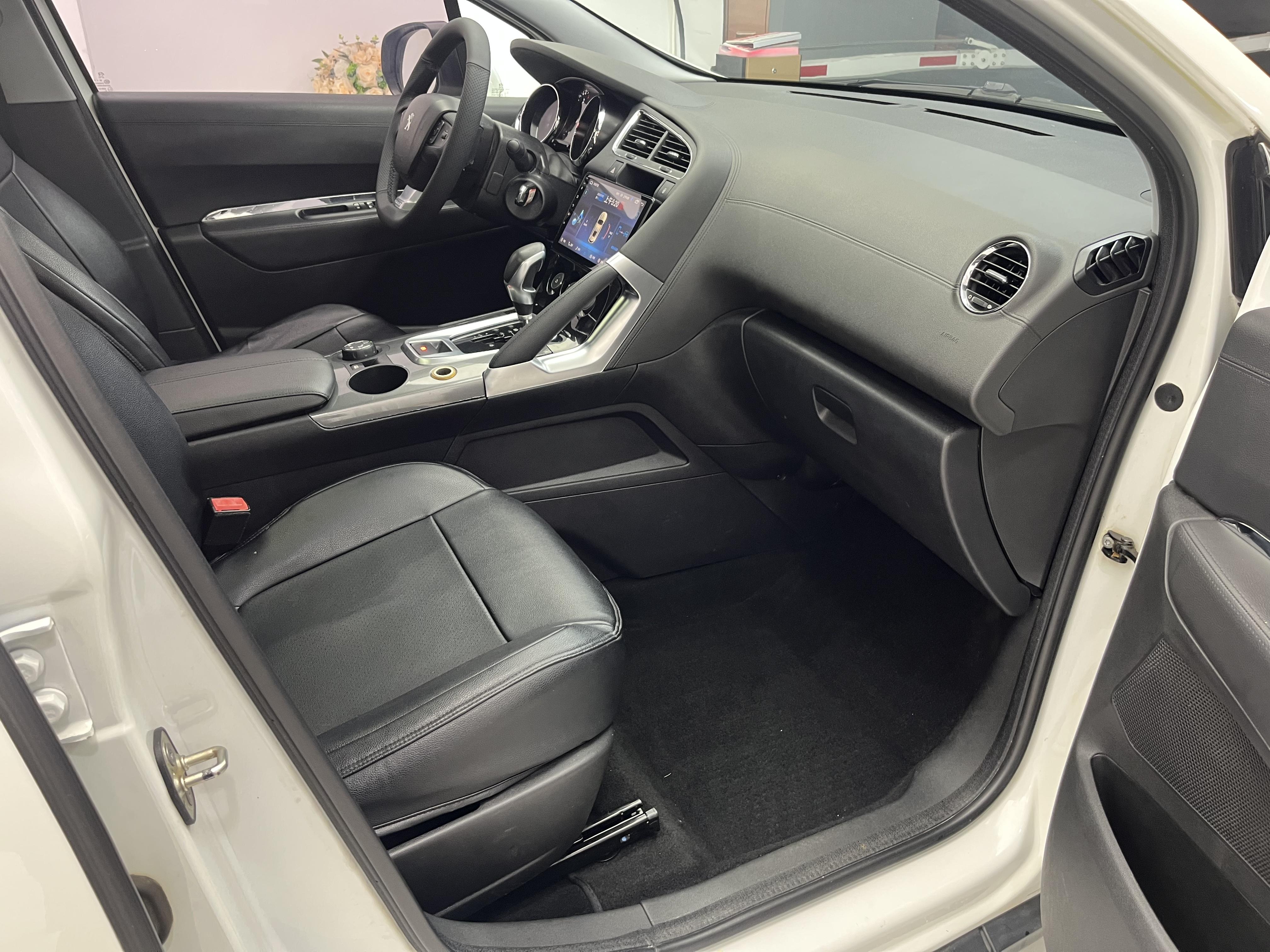 Peugeot 3008 2017 thumb 4