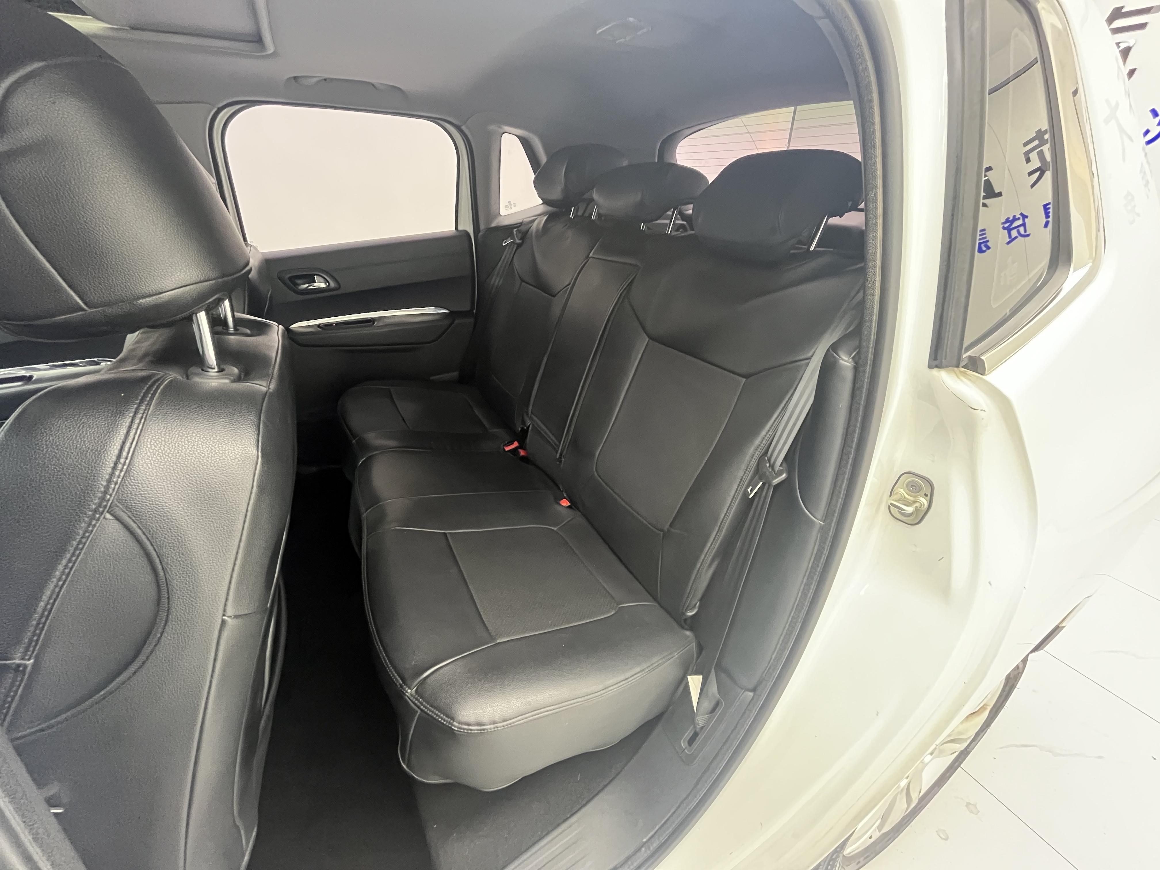 Peugeot 3008 2017 thumb 7