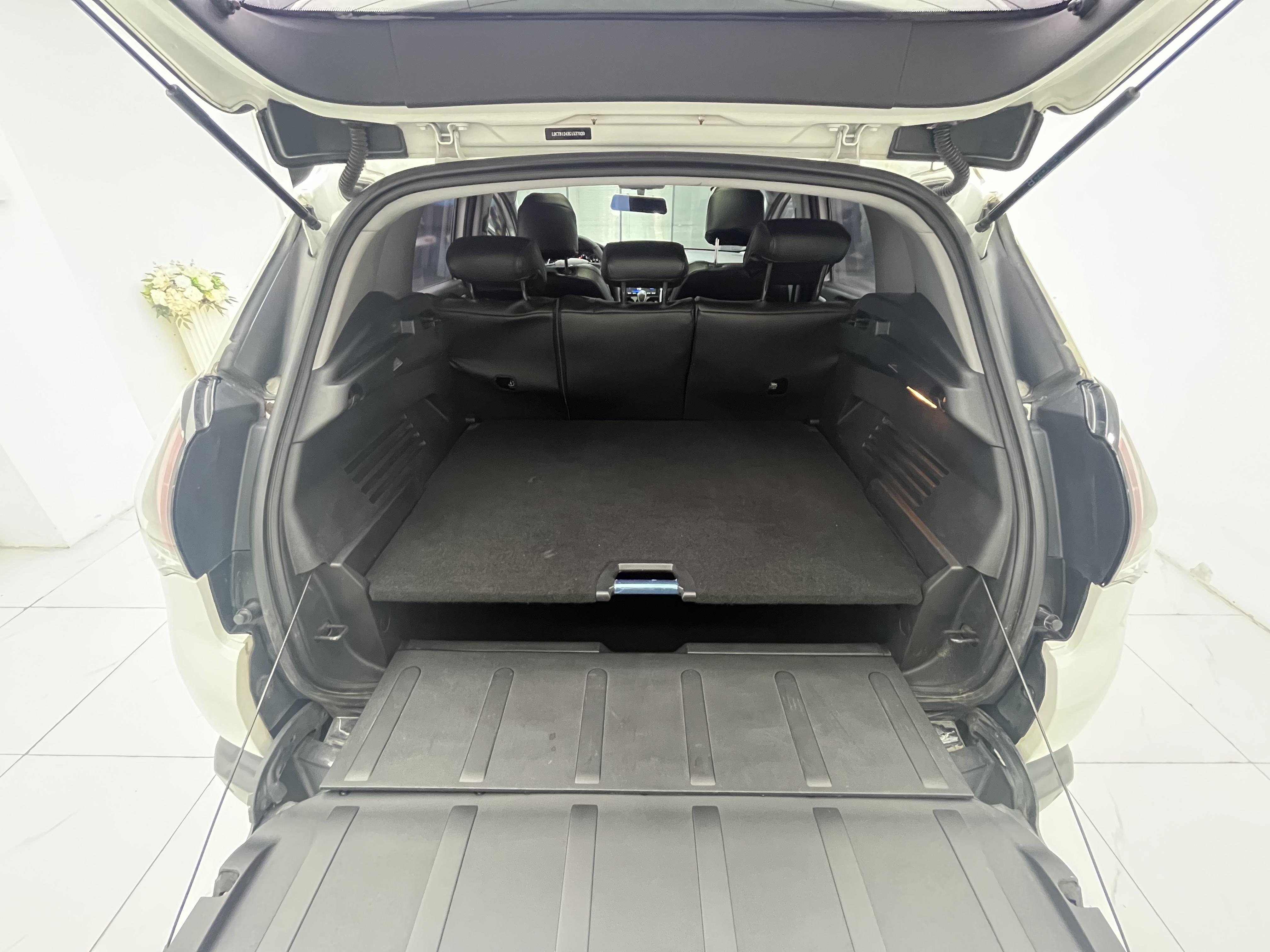 Peugeot 3008 2017 thumb 8