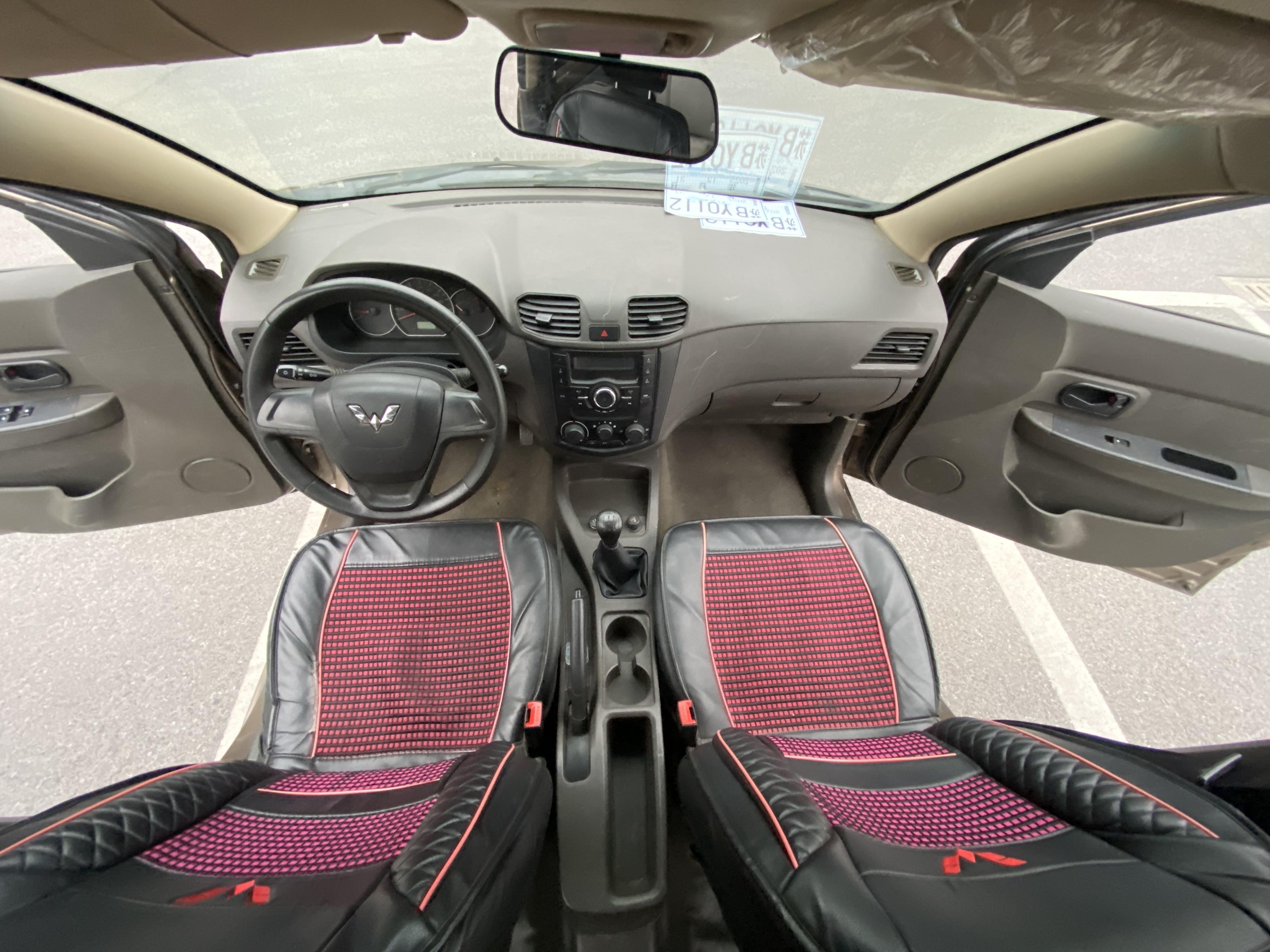 Wuling Hong Guang 2017 thumb 6