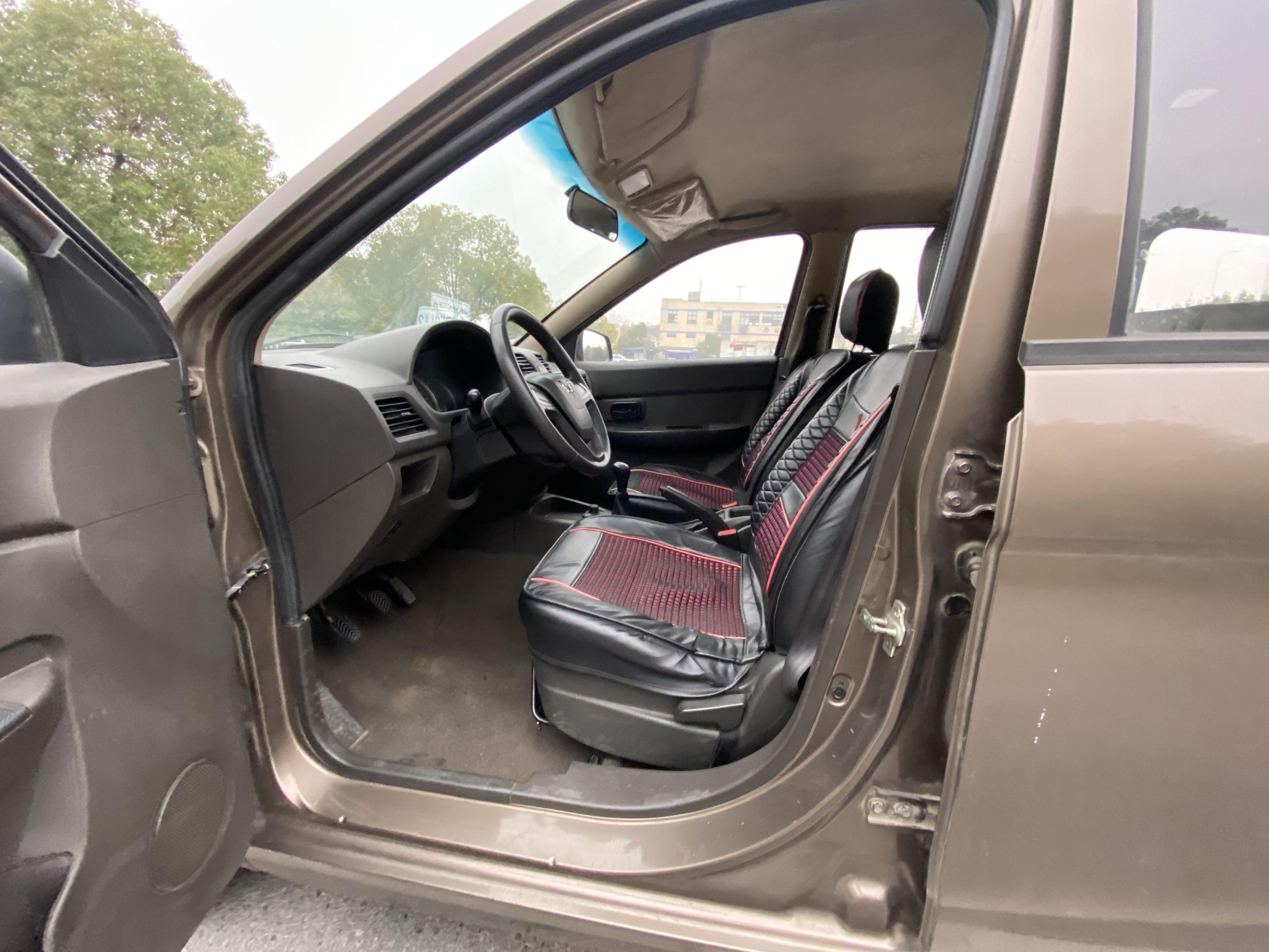 Wuling Hong Guang 2017 thumb 7
