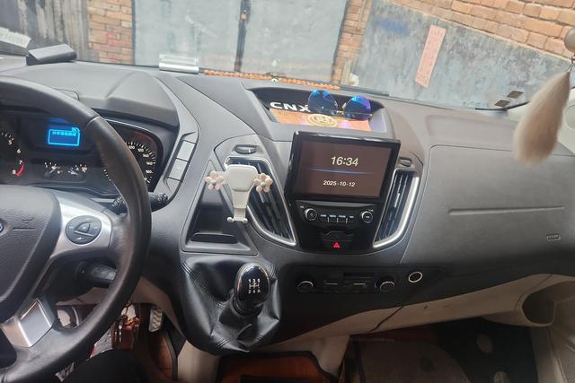 Ford Tourneo Custom 2020 thumb 12