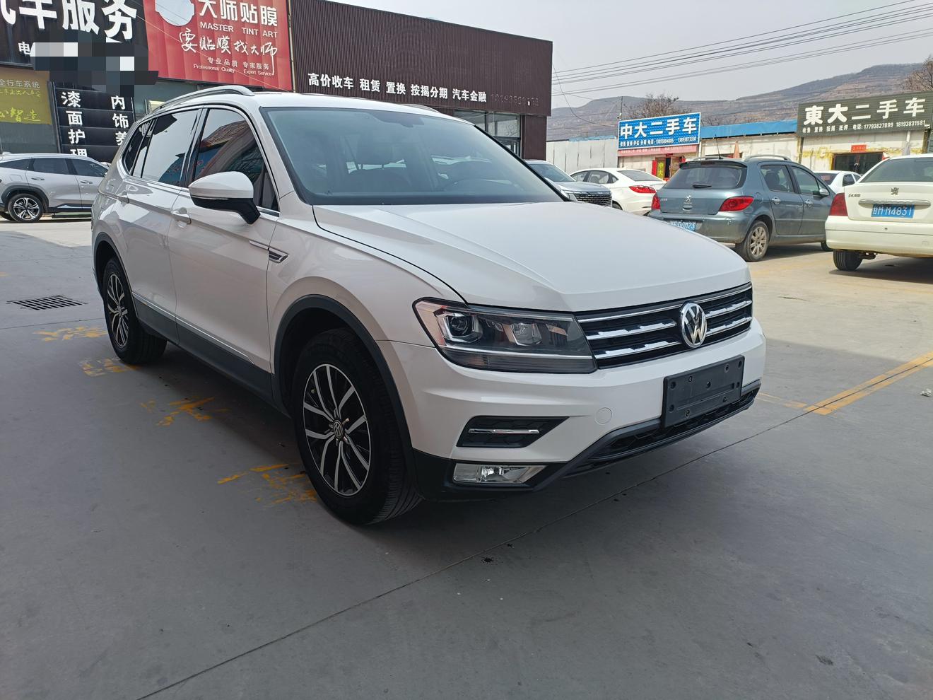 Volkswagen Tiguan 2018 thumb 10