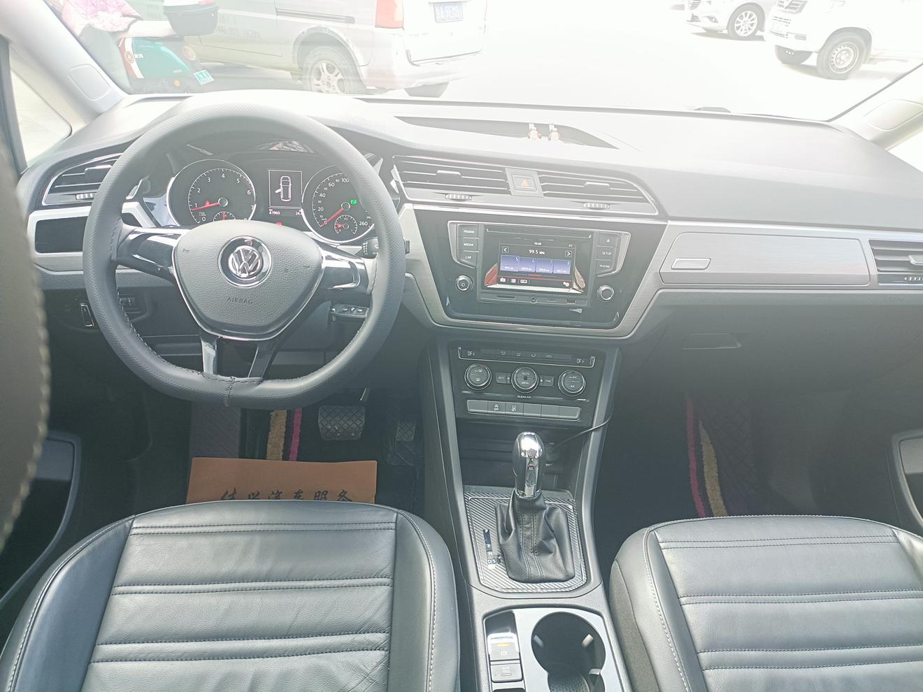 Volkswagen Touran 2018 thumb 5