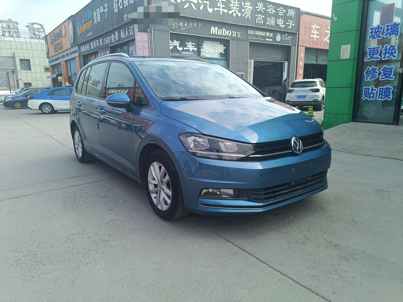 Volkswagen Touran 2018 thumb 10