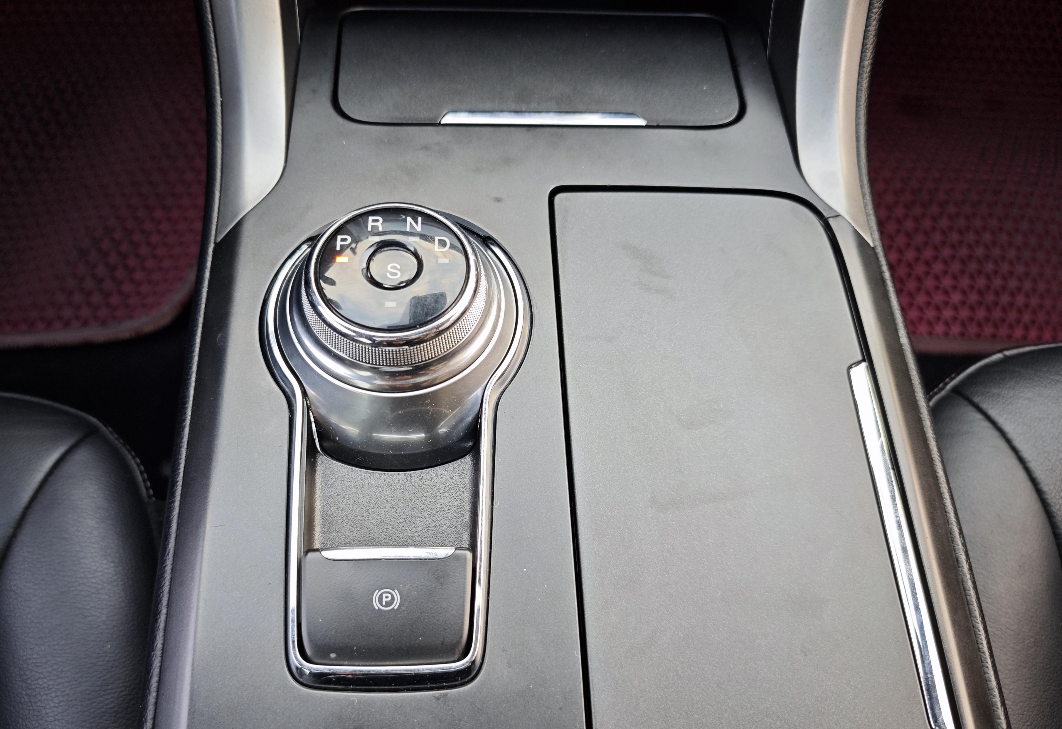 Ford Mondeo 2018 thumb 8
