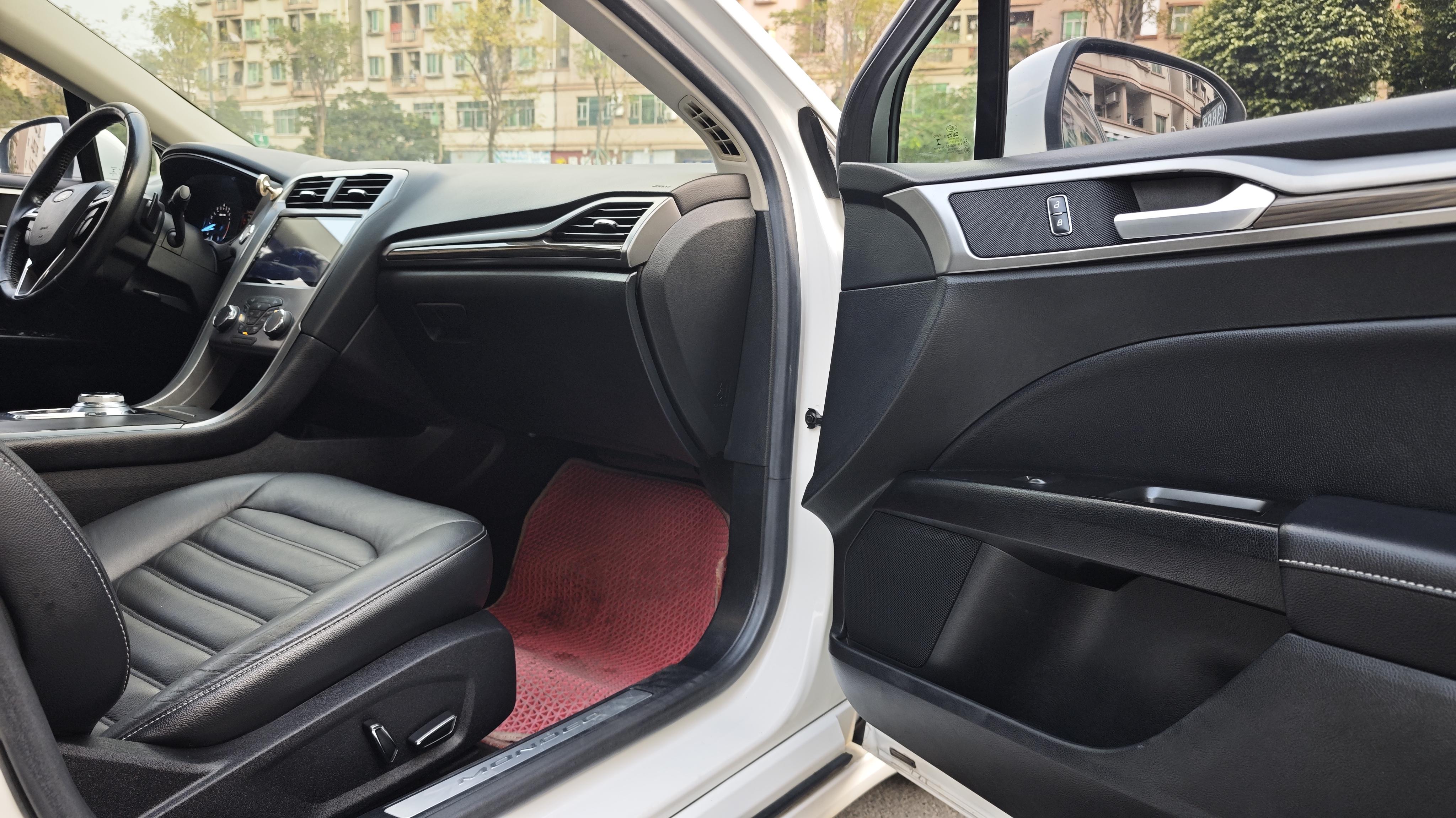 Ford Mondeo 2018 thumb 9