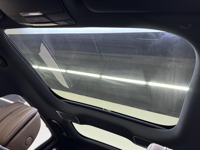 Mercedes-Benz E-Class 2021 thumb 11