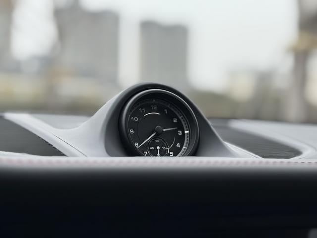 Porsche Macan 2023 thumb 4