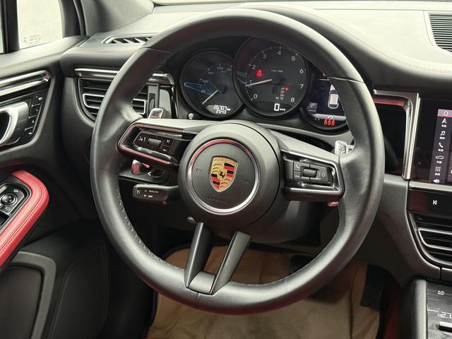 Porsche Macan 2023 thumb 5