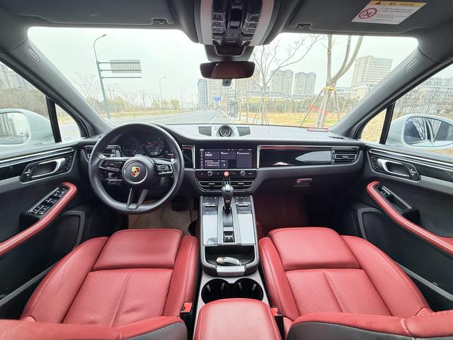 Porsche Macan 2023 thumb 8