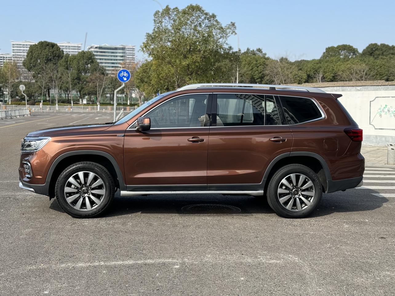 Roewe RX8 2019 thumb 2