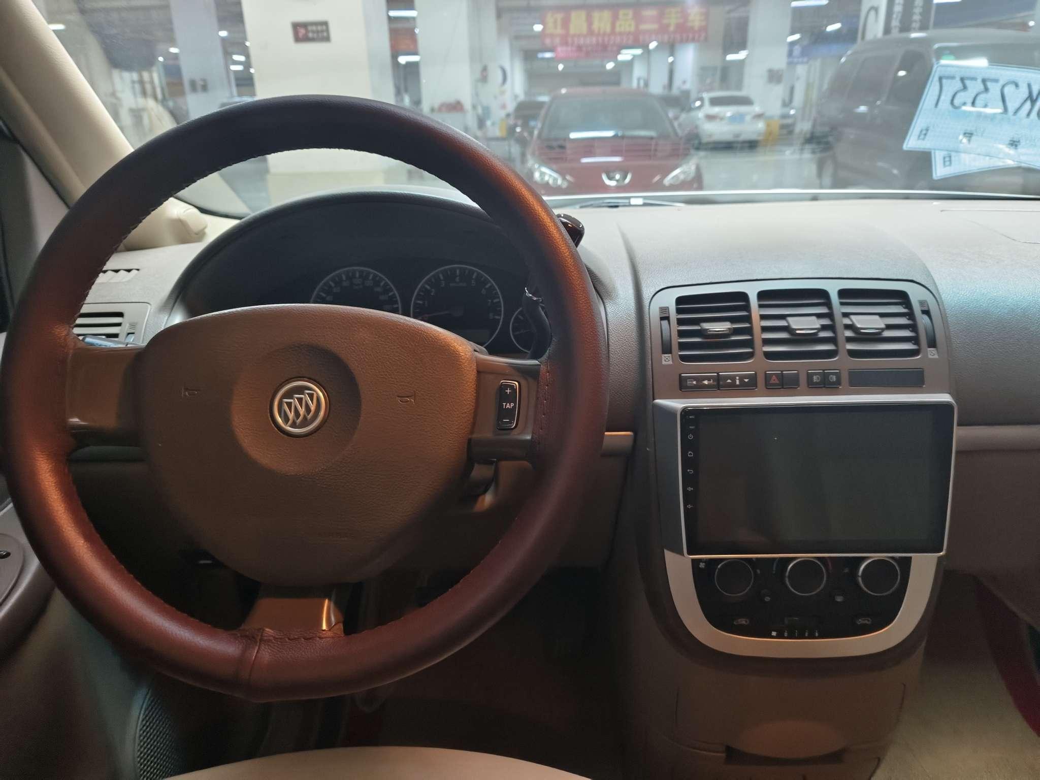 Buick GL8 2013 thumb 5