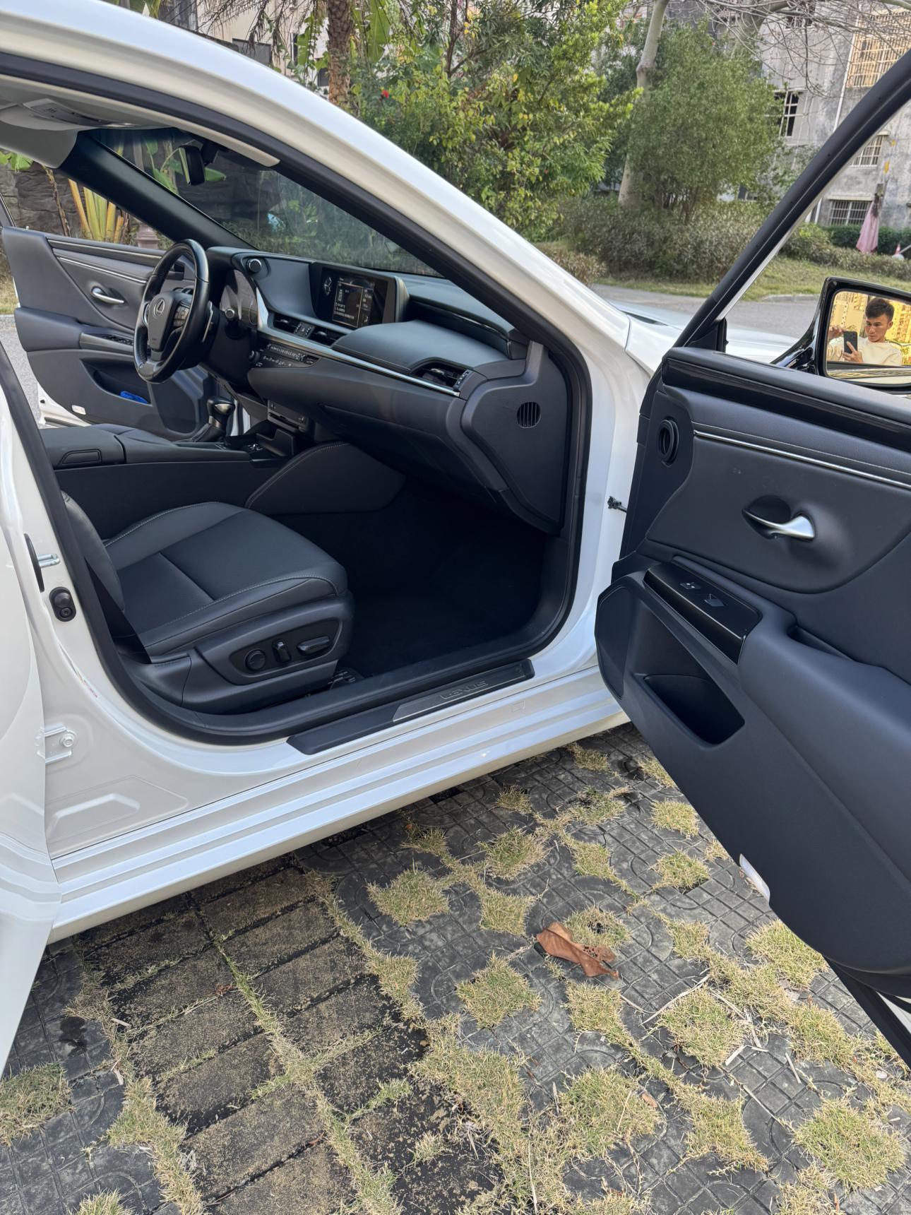 Lexus ES 2019 thumb 7