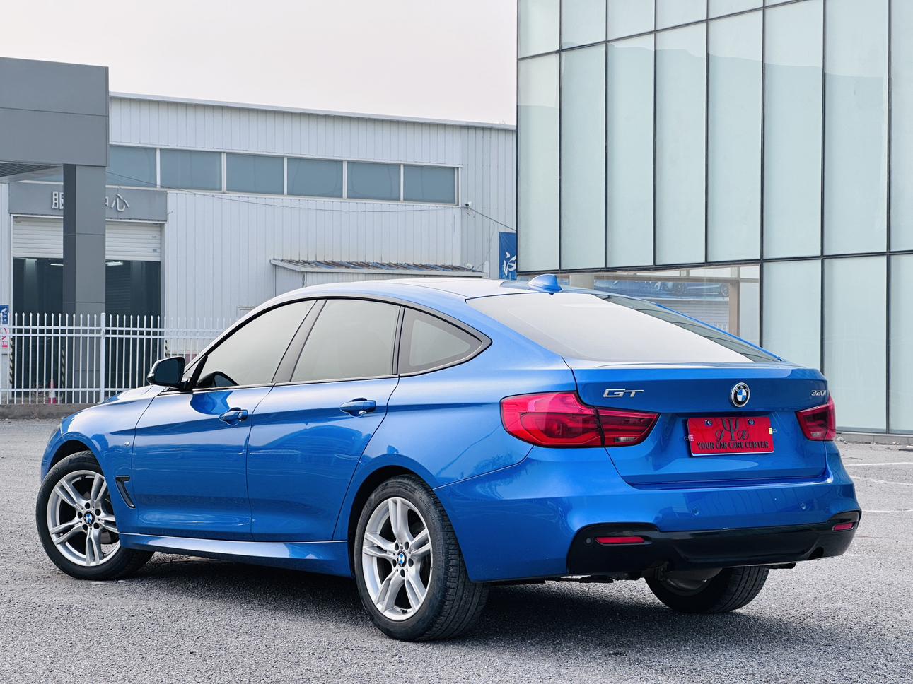 BMW 3 серии 2018 thumb 3