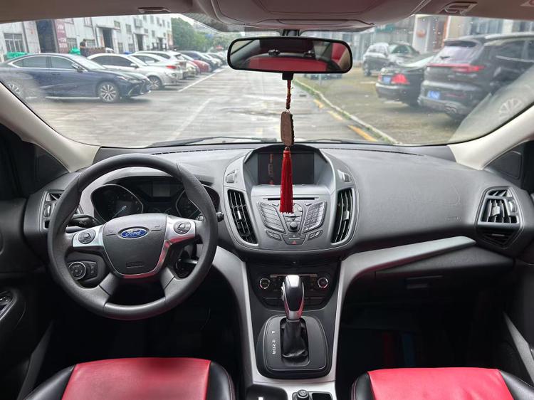 Ford Kuga 2015 thumb 5