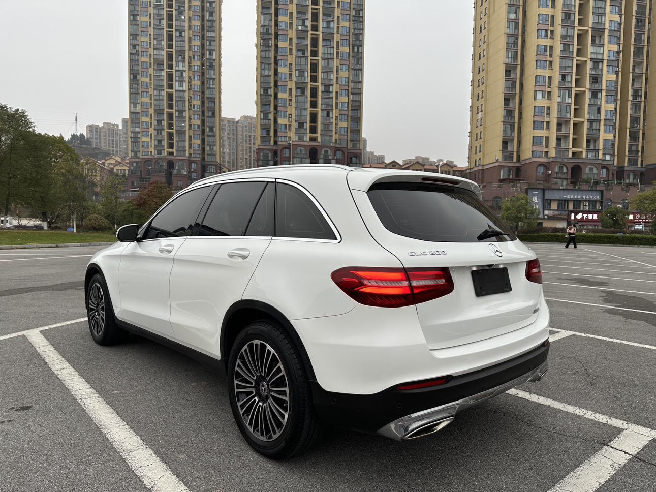 Mercedes-Benz GLC 2018 thumb 3