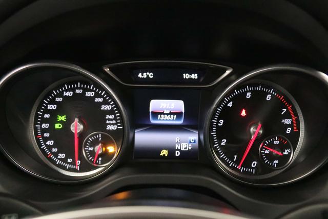 Mercedes-Benz CLA 2017 thumb 9