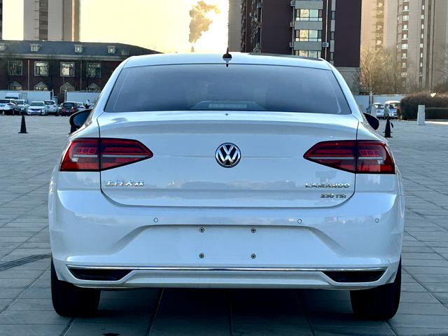 Volkswagen Lamando 2019 thumb 2
