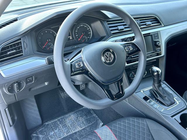 Volkswagen Lamando 2019 thumb 4
