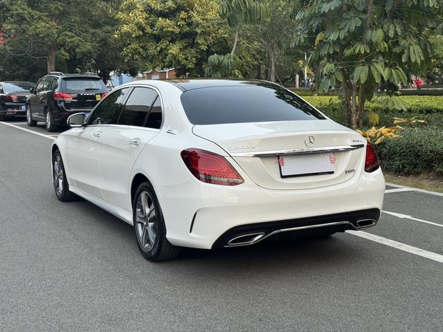 Mercedes-Benz C-Class 2019 thumb 4