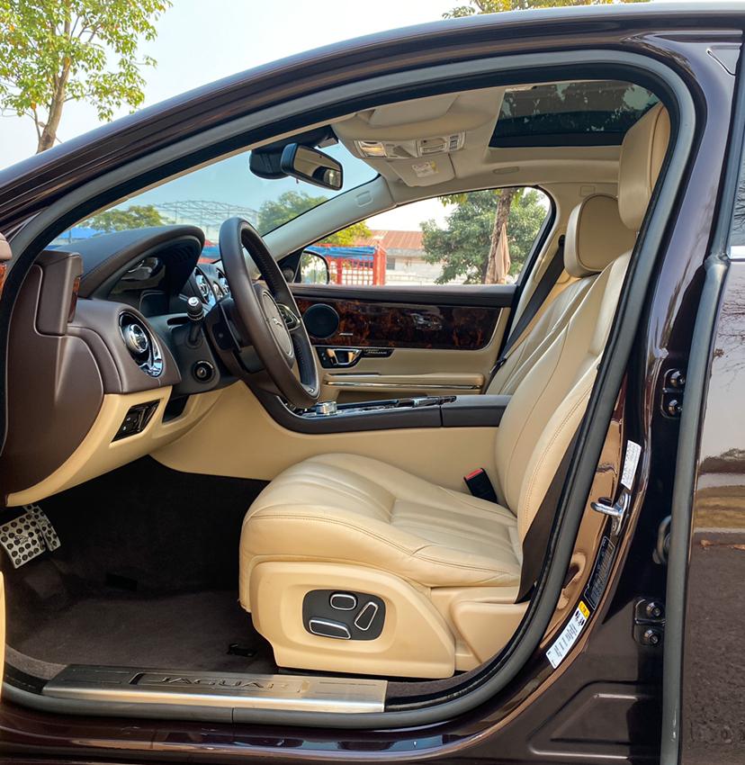 Jaguar XJ 2015 thumb 9