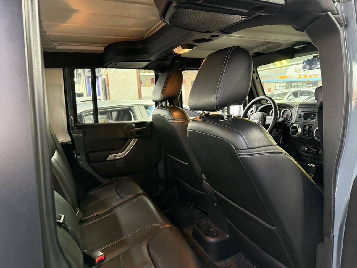 Jeep Wrangler 2015 thumb 8