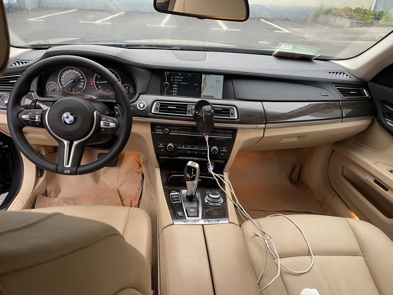 BMW 7 серии 2009 thumb 6
