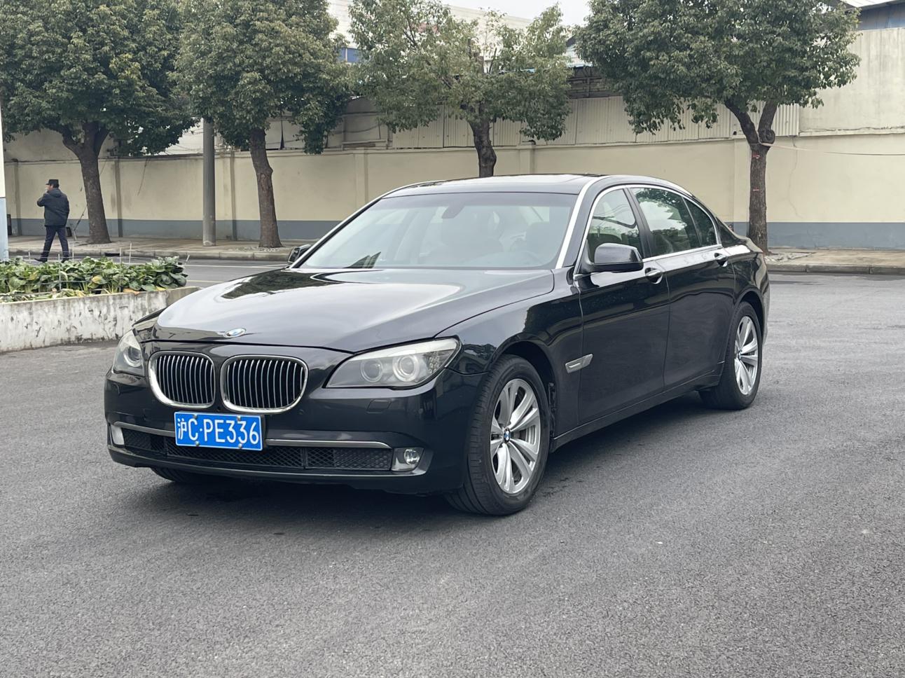 BMW 7 серии 2009 thumb 10