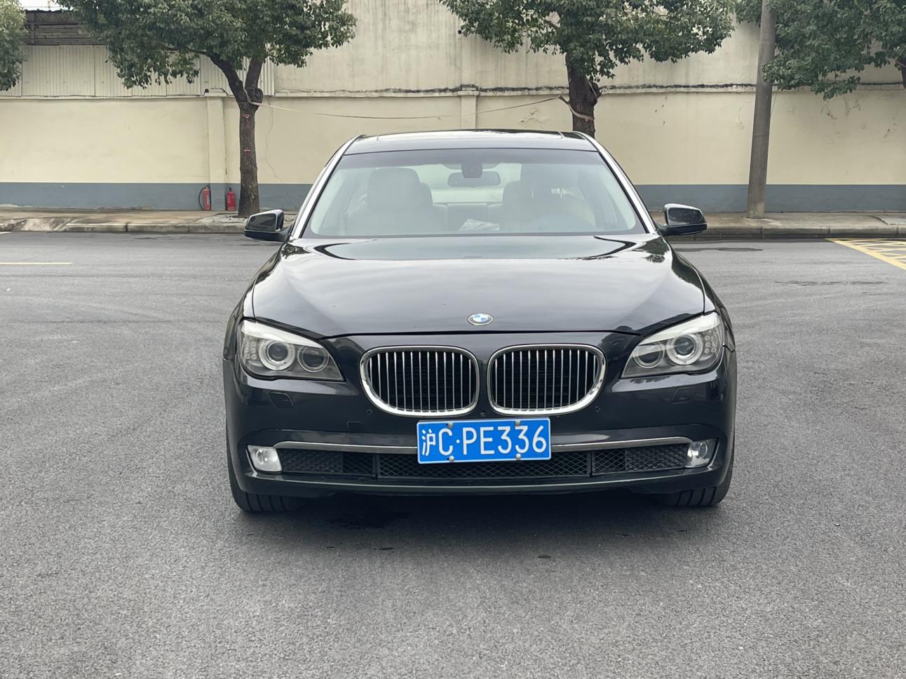 BMW 7 серии 2009 thumb 11