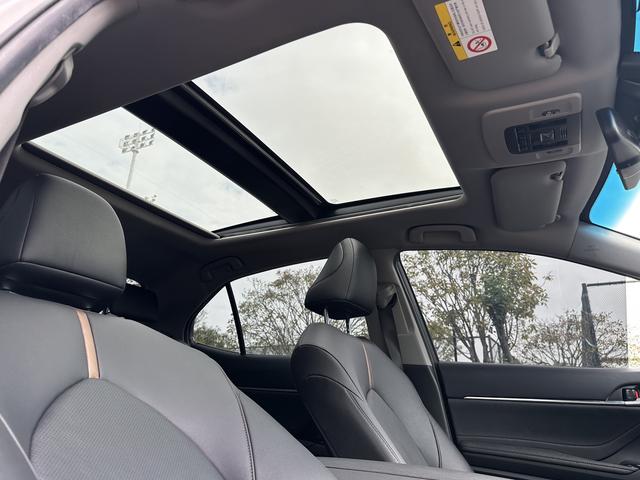 Toyota Camry 2021 thumb 10