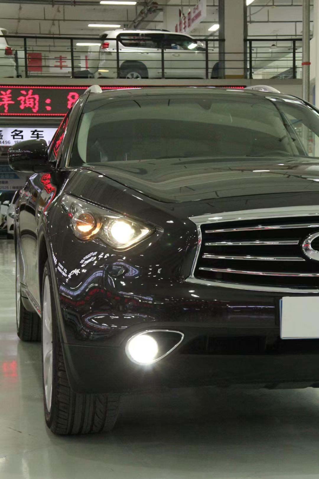 Infiniti QX70 2014 thumb 7