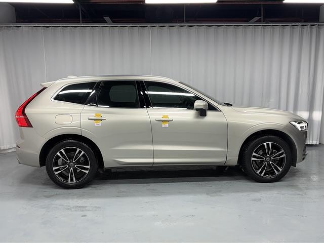 Volvo XC60 2018 thumb 6