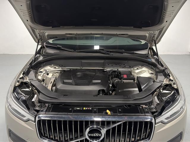 Volvo XC60 2018 thumb 8