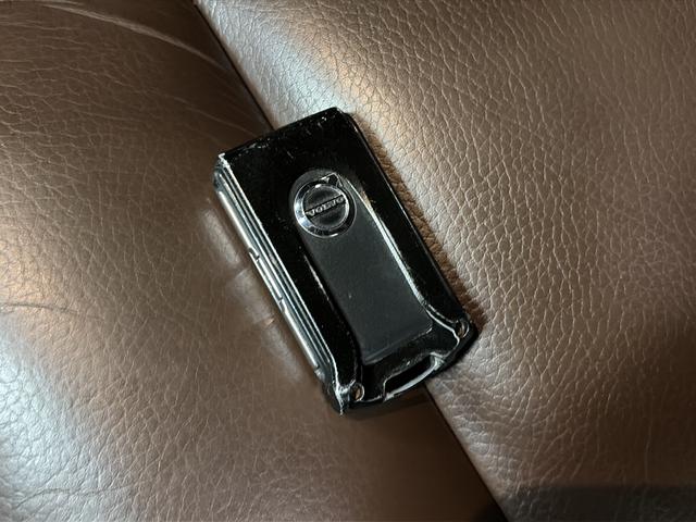 Volvo XC60 2018 thumb 9