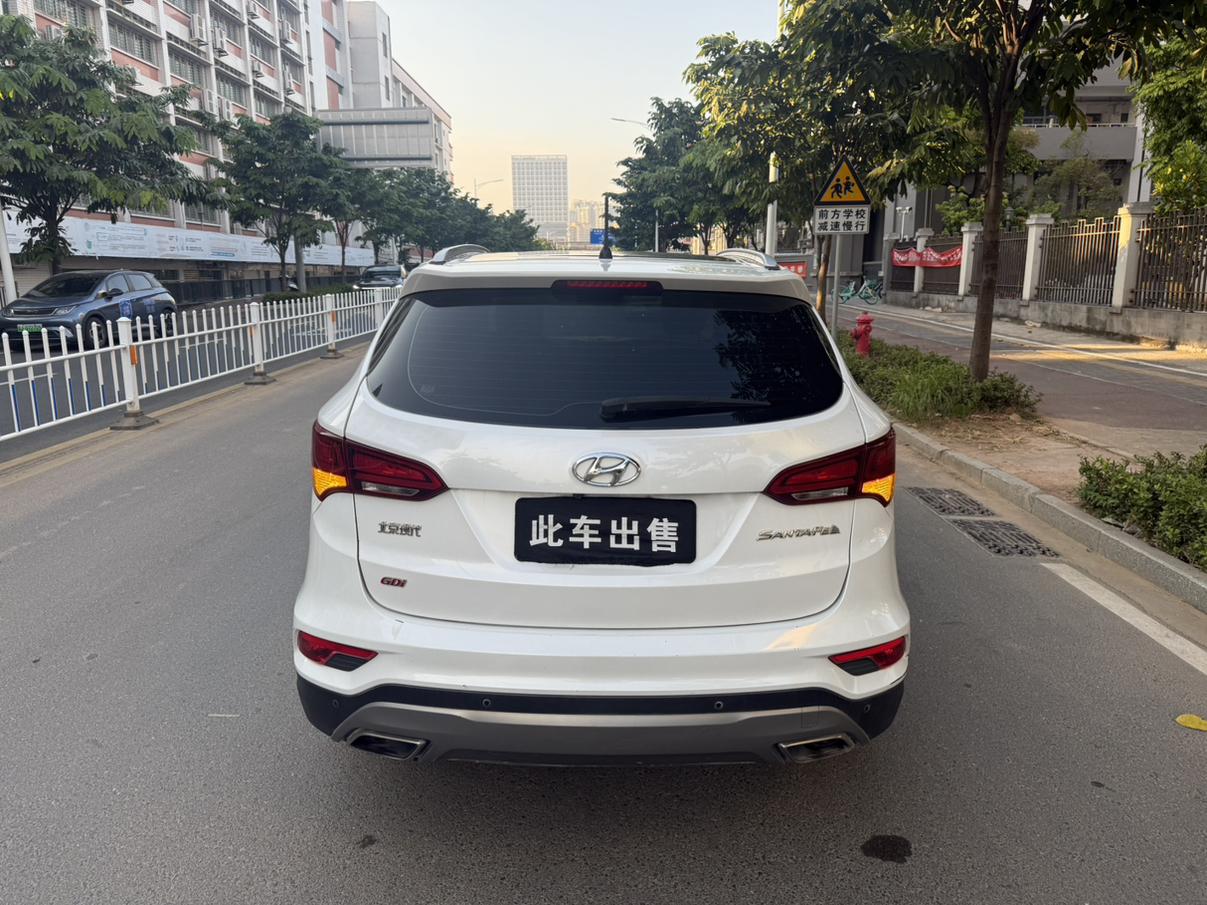 Hyundai Santa Fe 2018 thumb 2