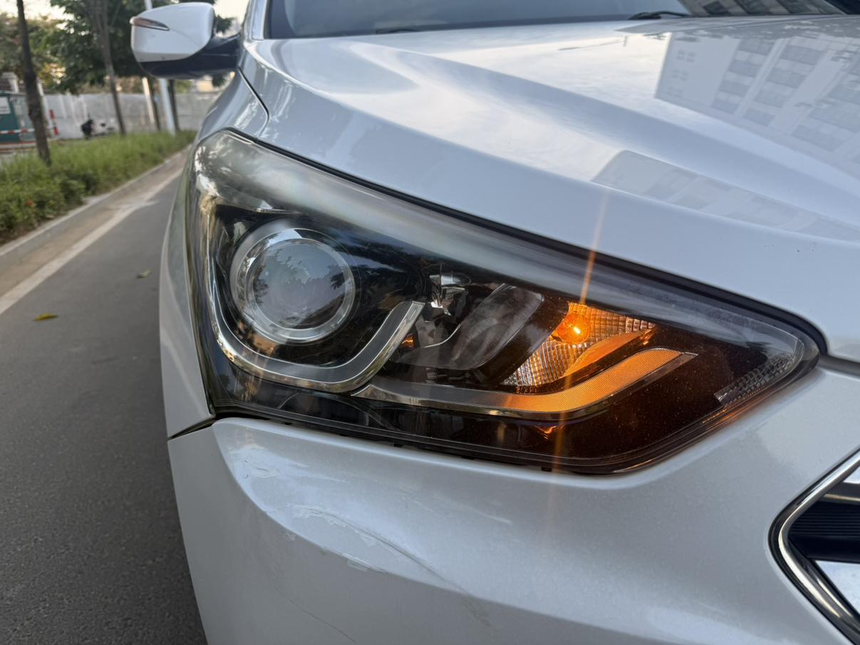 Hyundai Santa Fe 2018 thumb 6