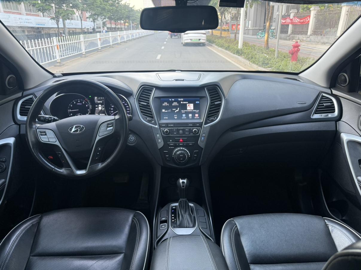 Hyundai Santa Fe 2018 thumb 9