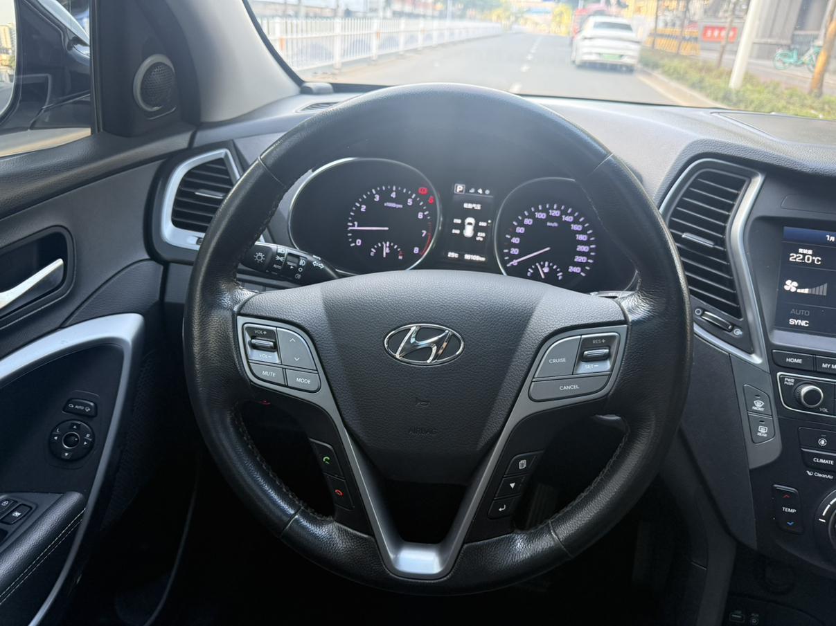 Hyundai Santa Fe 2018 thumb 12