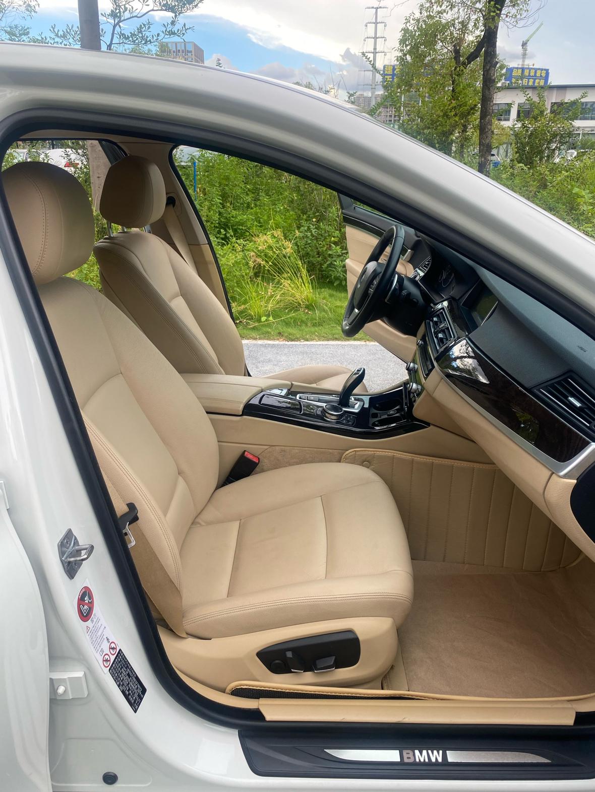 BMW 5 серии 2014 thumb 12