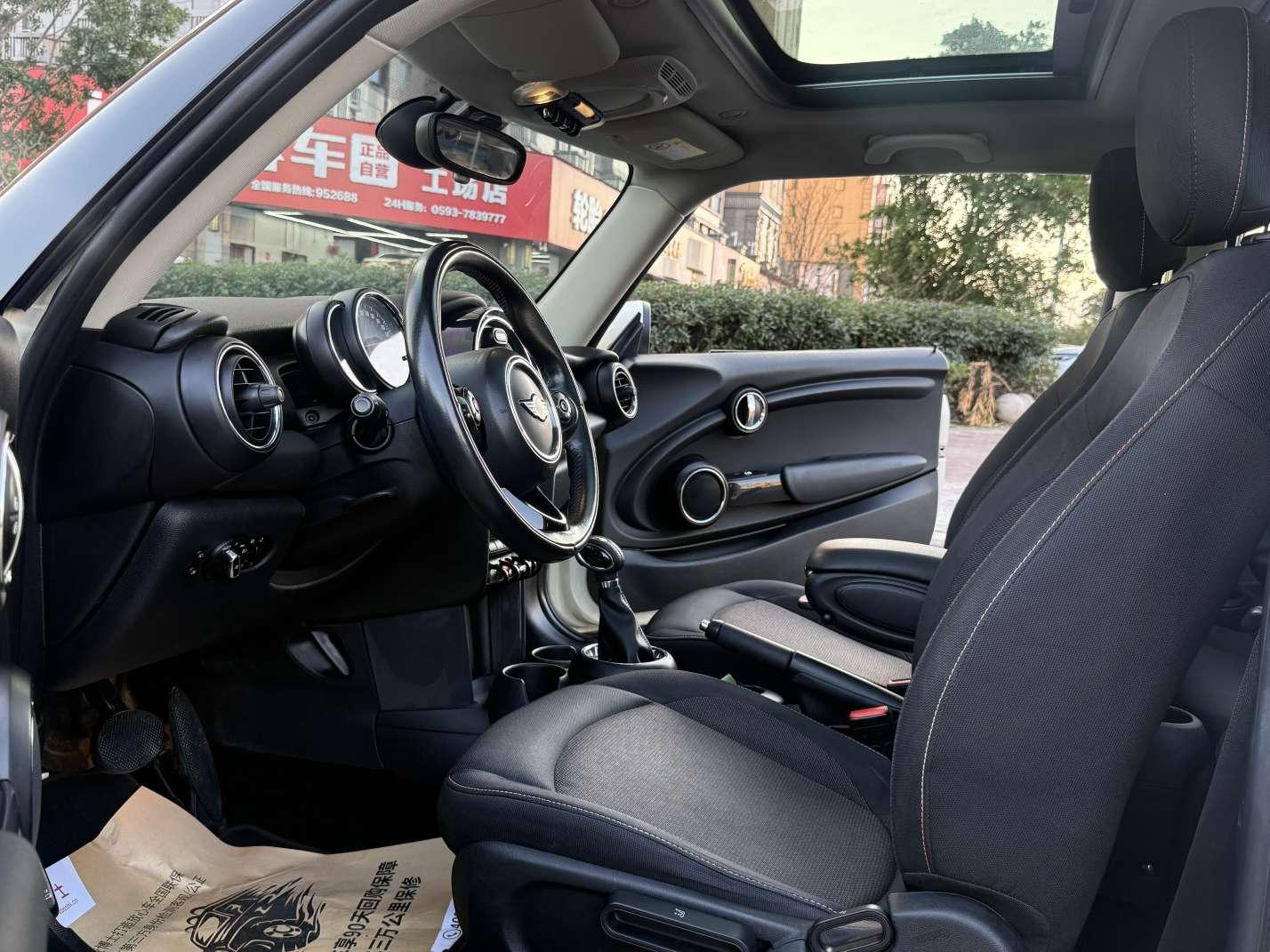 Mini Hatch 2018 thumb 6