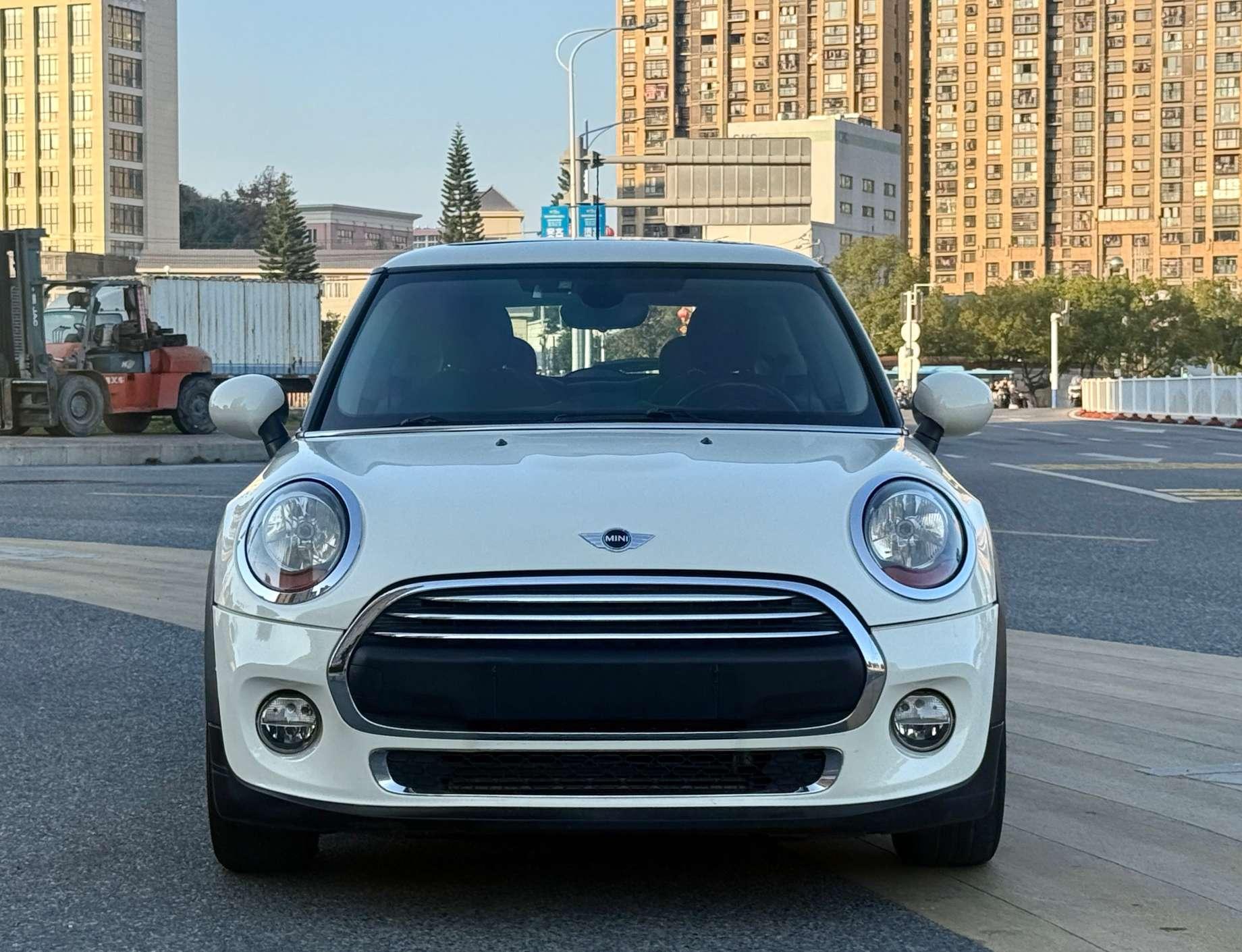 Mini Hatch 2018 thumb 9